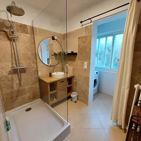 Grand T2 Ensoleillé - Proche Gare Appartement