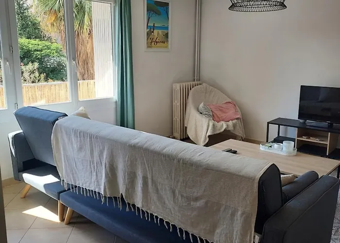 Grand T2 Ensoleillé - Proche Gare Appartement Hyères